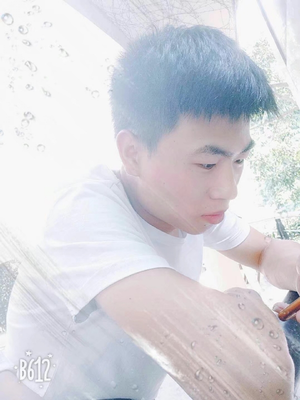 对她说晚安的第一张照片--福建蓝颜知己交友网