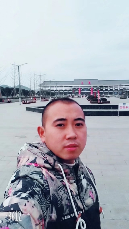 爱相随的第一张照片--福建蓝颜知己交友网