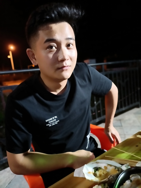 想找个干妈的第一张照片--福建蓝颜知己交友网