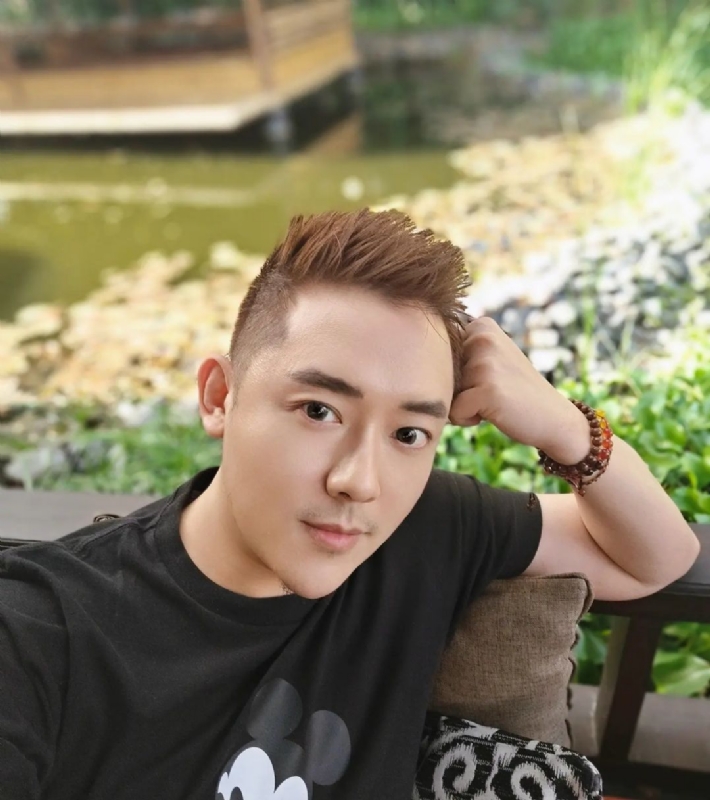 黄家豪的第二张照片--福建蓝颜知己交友网