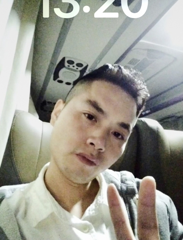 飞扬蓝天的第一张照片--福建蓝颜知己交友网