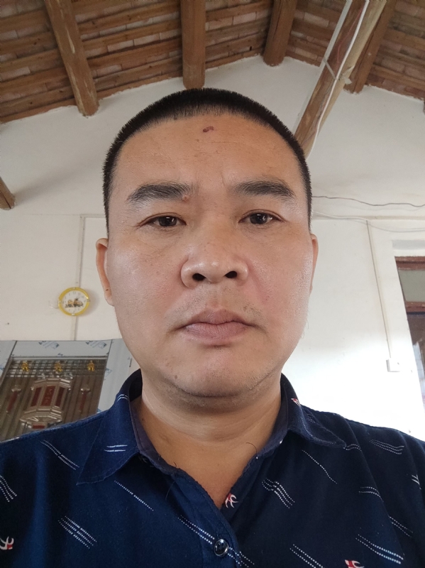 破碎的第一张照片--福建蓝颜知己交友网